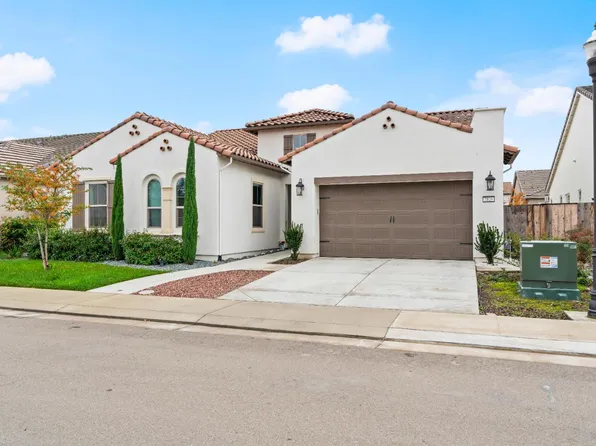 2826 Cameo St, Lodi, CA 95242