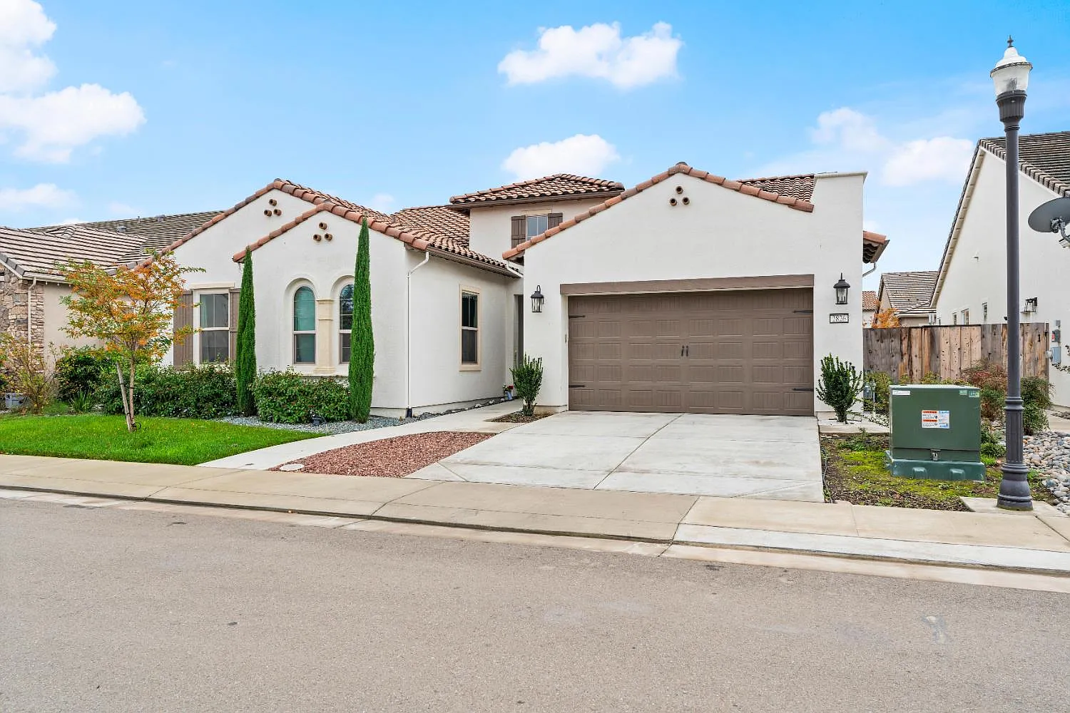 2826 Cameo St photo 1