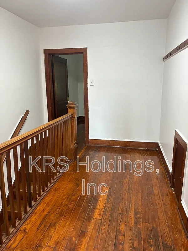 2 bed, 1.0 bath, $1,110 — Photo 3