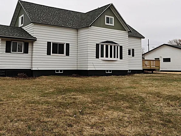 2102 E Main St, Ashland, WI 54806
