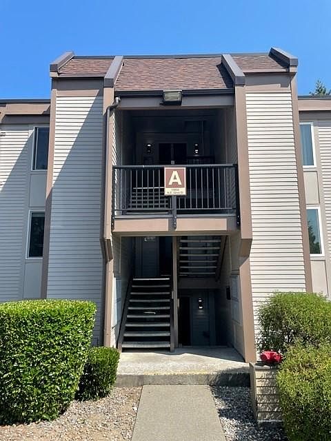 1st image of A19-14650 NE 32nd Pl #A19