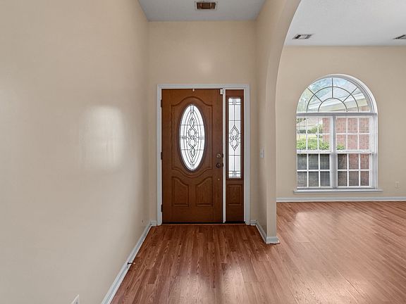 5th image of 119 Pampas Dr