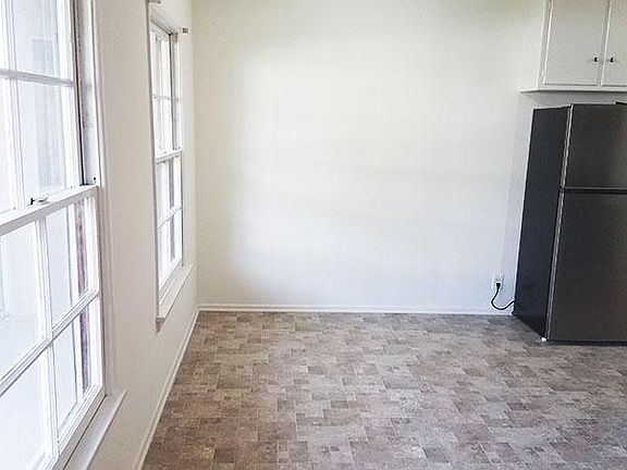3rd image of 4321 Ventura Canyon Ave #2