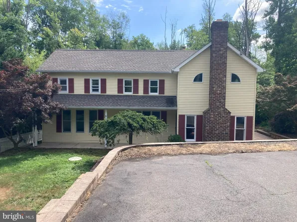 31 Church St, Chesterfield, NJ 08515