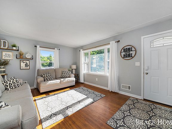 5th image of 4685 Burgis Ave SE