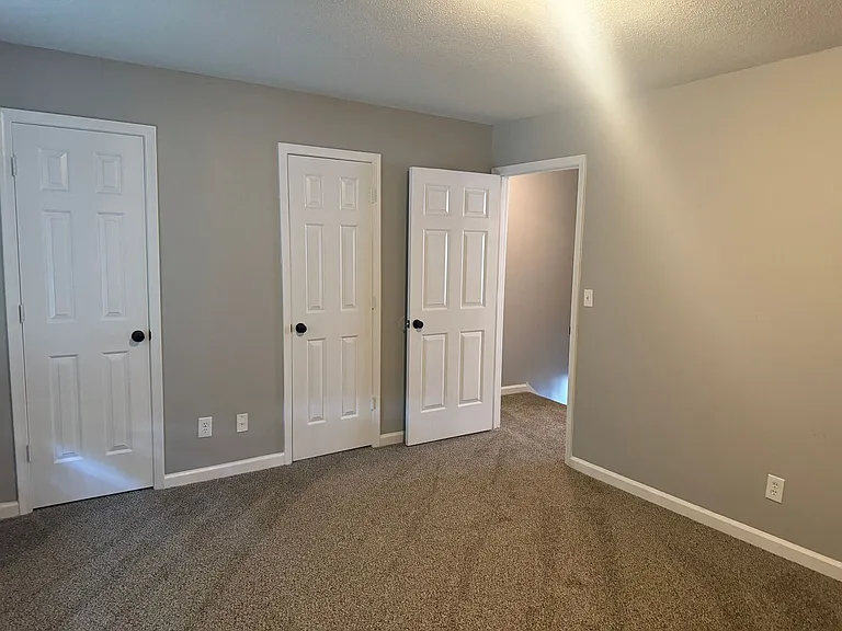 540 Hietts Ln — Photo 10