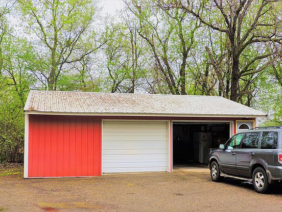 24 x 32 Steel Building