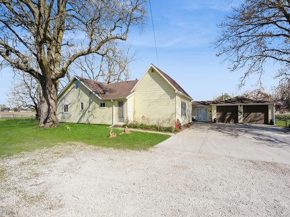 810 W Pleasant St, Colfax, IA 50054