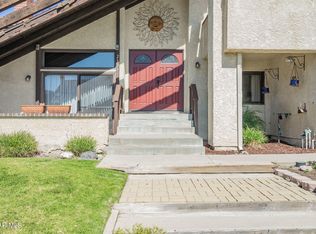 2323 E Larch St, Simi Valley, CA 93065