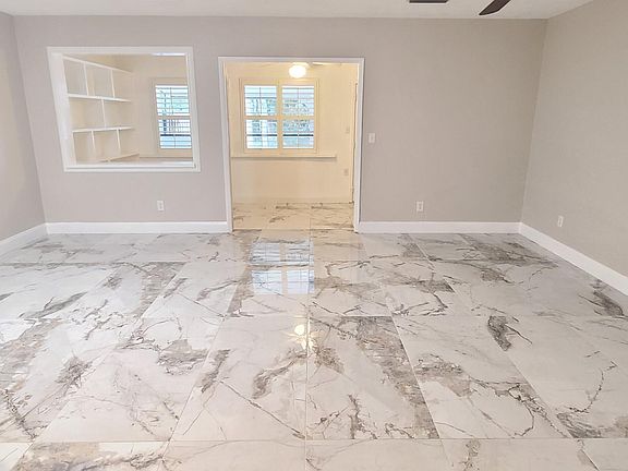 5th image of 836 Sugar House Dr