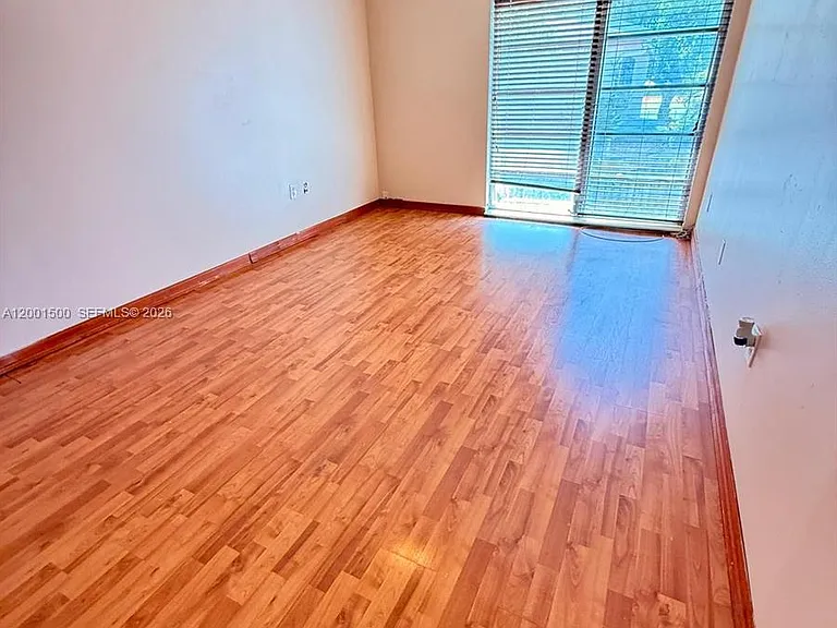 2750 N 34th Ave #9D — Photo 16