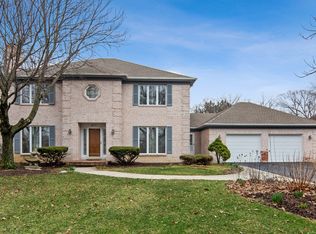 517 Forest Mews Dr, Oak Brook, IL