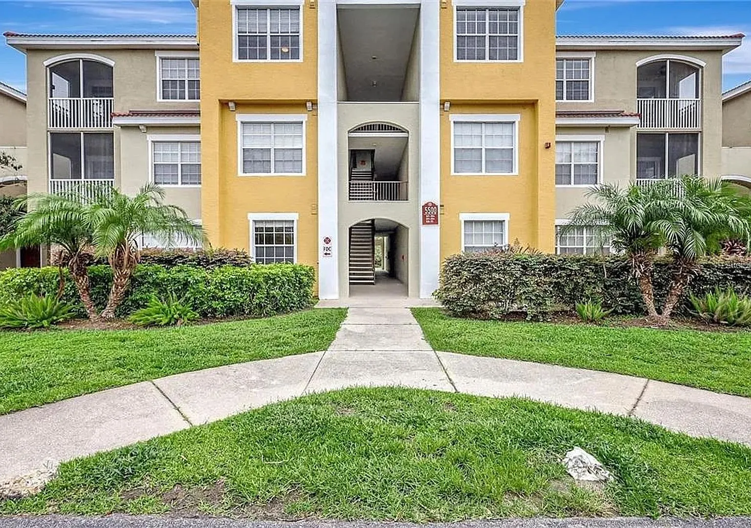 2bd Condo right by UTC & Lakewood Ranch — Photo 3