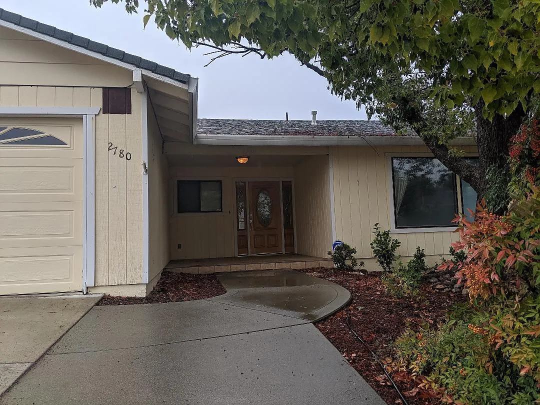 2780 Shasta St photo 1