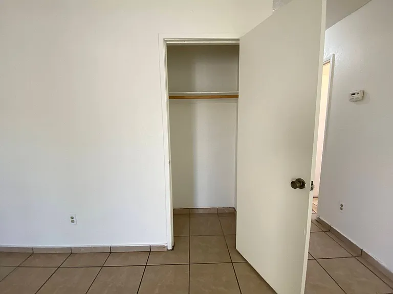 827 Dundee Way — Photo 5