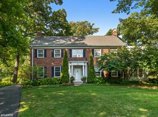 265 Maple Ave, Highland Park, IL 60035