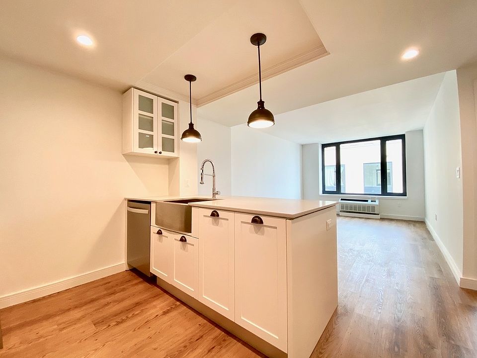 1st image of 409 Eastern Pkwy #224