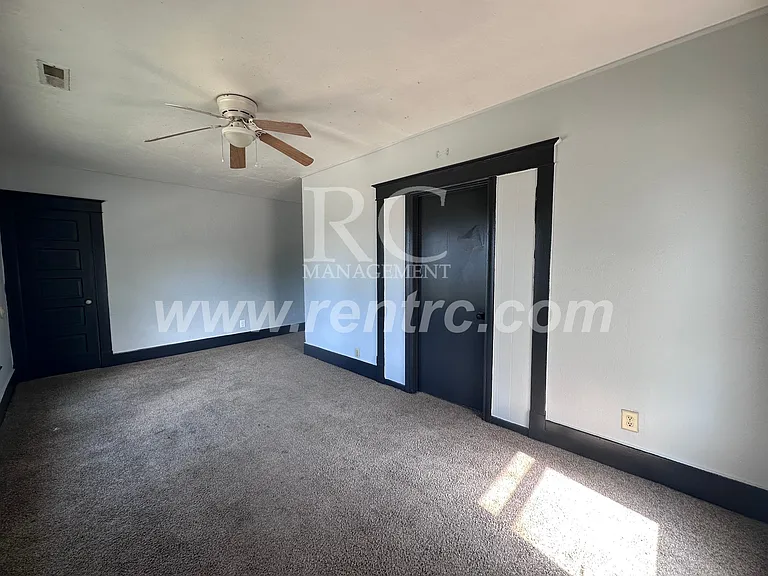 2403-2 E Main St #E — Photo 6