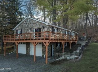 853 Spring Hill Rd, Sterling, PA 18463