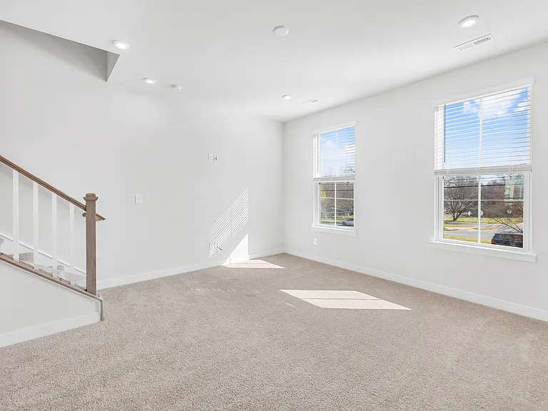 2833 Statesville Ave — Photo 15