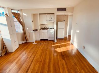 2135 Walnut St APT 303, Philadelphia, PA 19103