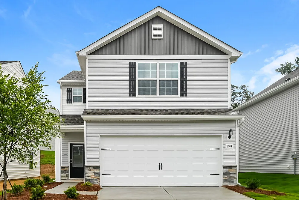 3 bed, 2.5 bath, 1679 sqft, $2,100 — Photo 1