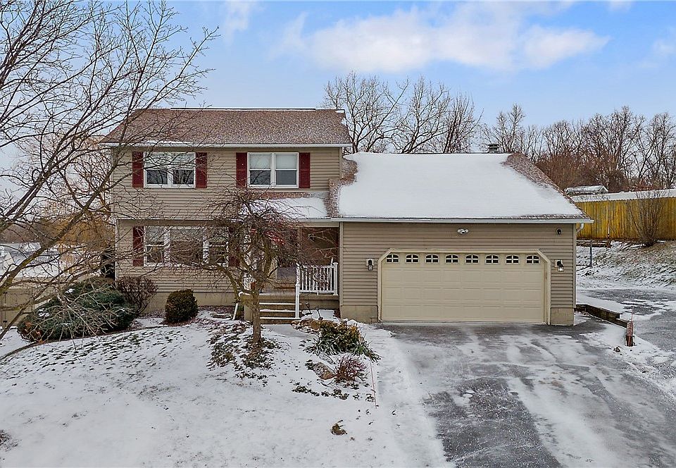1st image of 203 Chestnut Hill Dr