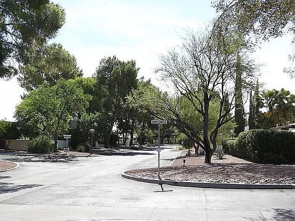 4th image of 2909 N Cascada Cir