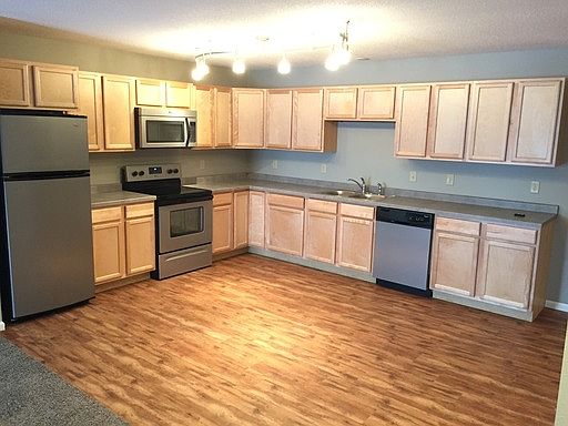 1st image of 2530 17th Ave S APT 202