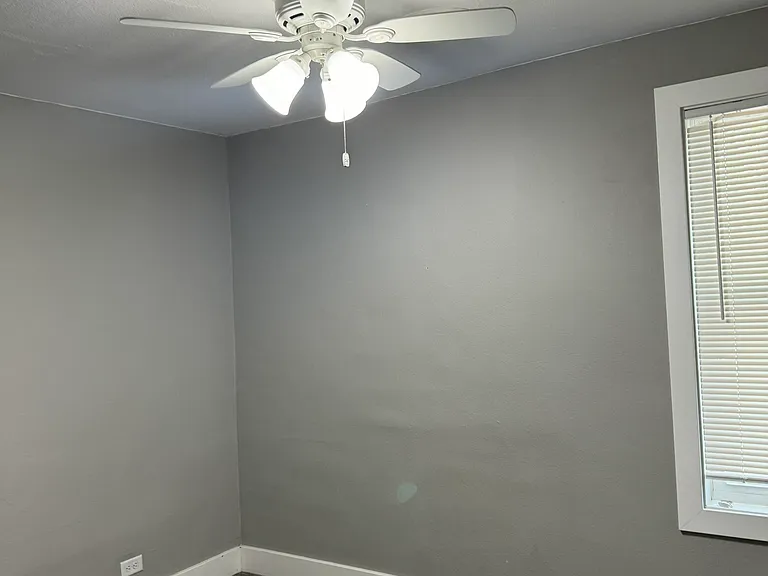1025 Exchange St — Photo 10