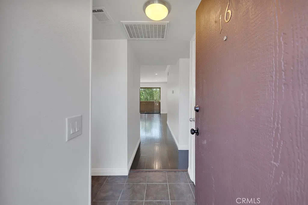 Building Photo - 17847 Beneda Ln #16