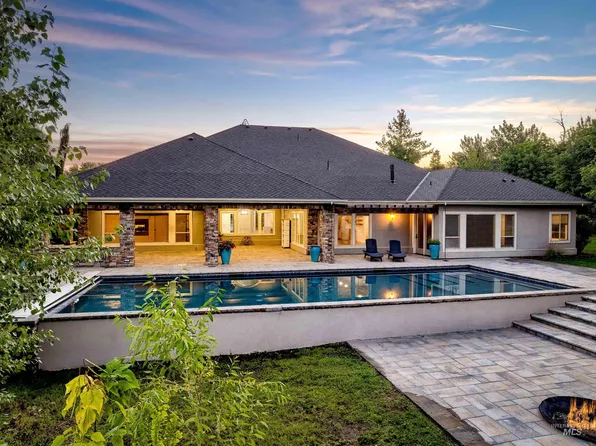 103 S Alder Ln, Eagle, ID 83616