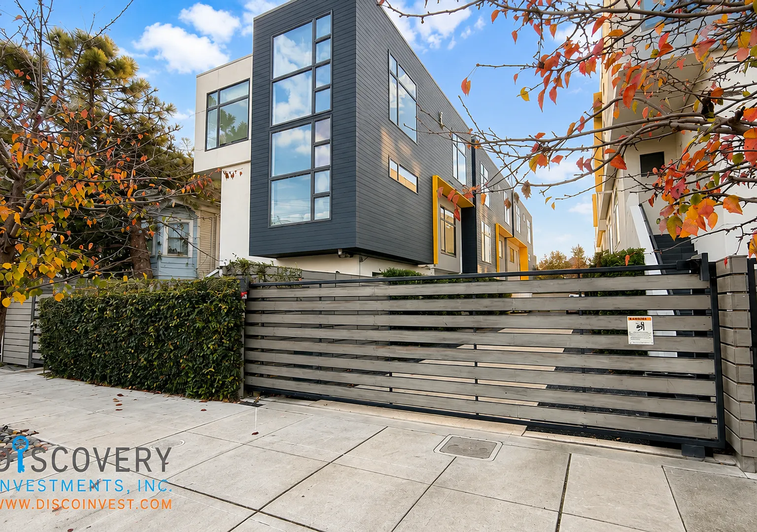 Modern Split Level Home — Photo 2