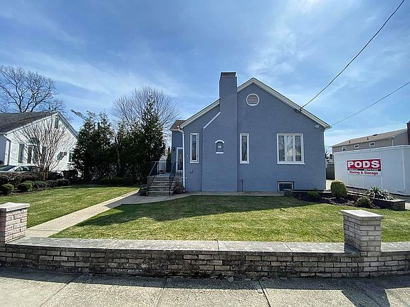 4th image of 56 Tyrconnell Ave