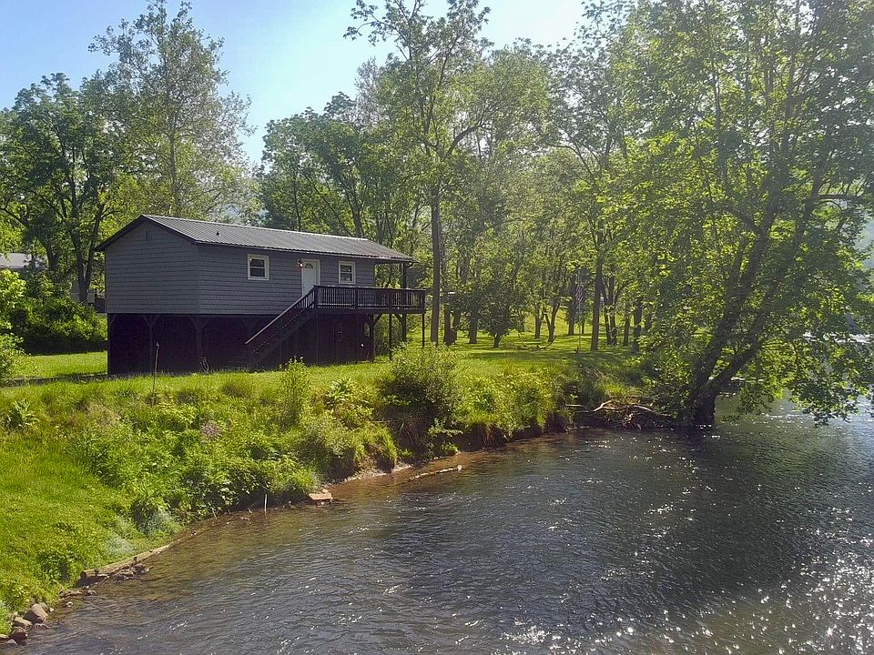 1st image of 2133 Evergreen Rd