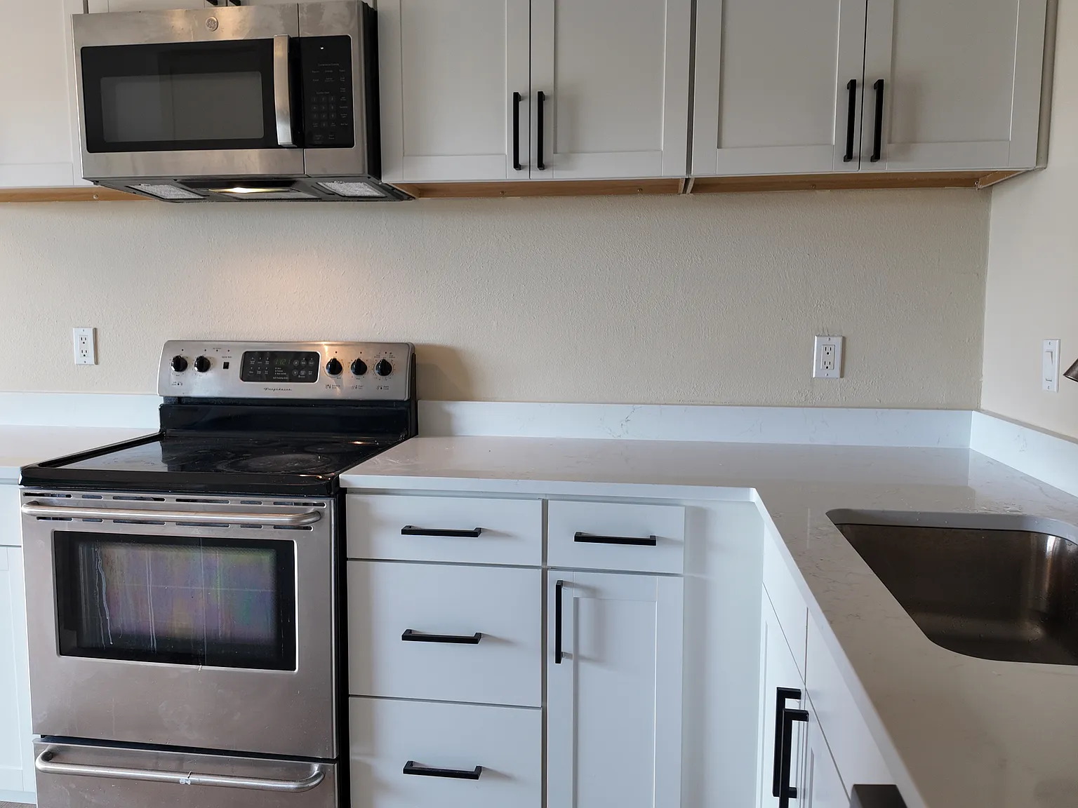 2 bed, 1032 sqft, $2,800 — Photo 3