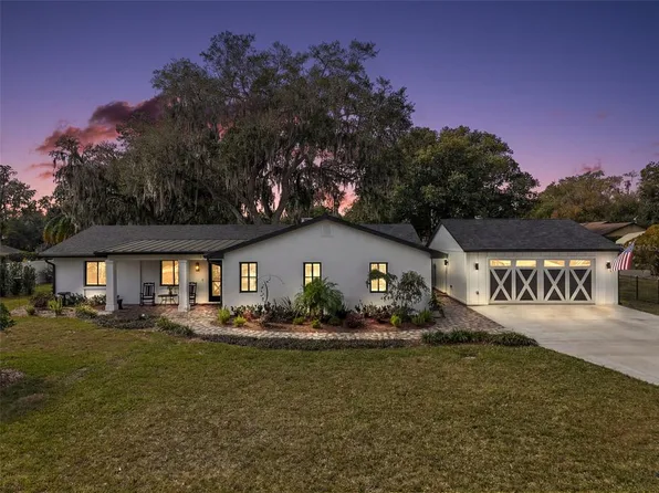 241 Bay Rd, Mount Dora, FL 32757