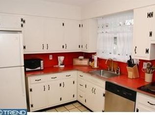 1120 Coopers Kill Rd, Cherry Hill, NJ 08034