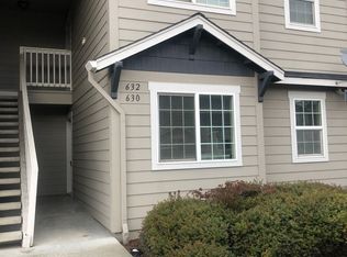 630 Midway Rd, Medford, OR 97501