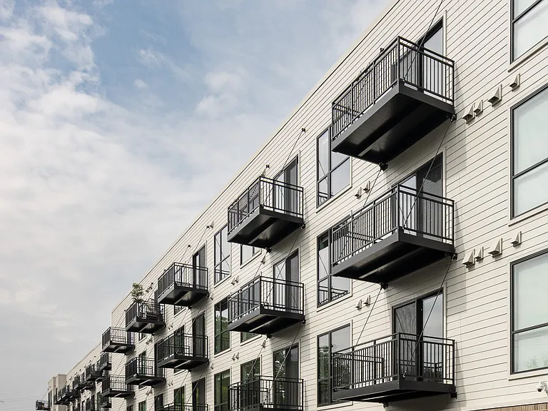 Flats at Iron Ridge — Photo 29