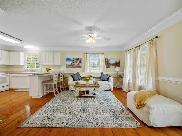 3300 Dan Hood Rd #1, Matthews, NC 28105