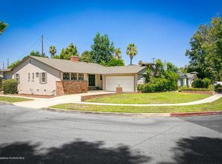 14029 Runnymede St, Van Nuys, CA 91405