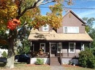 28 Perkins St, Stoneham, MA 02180