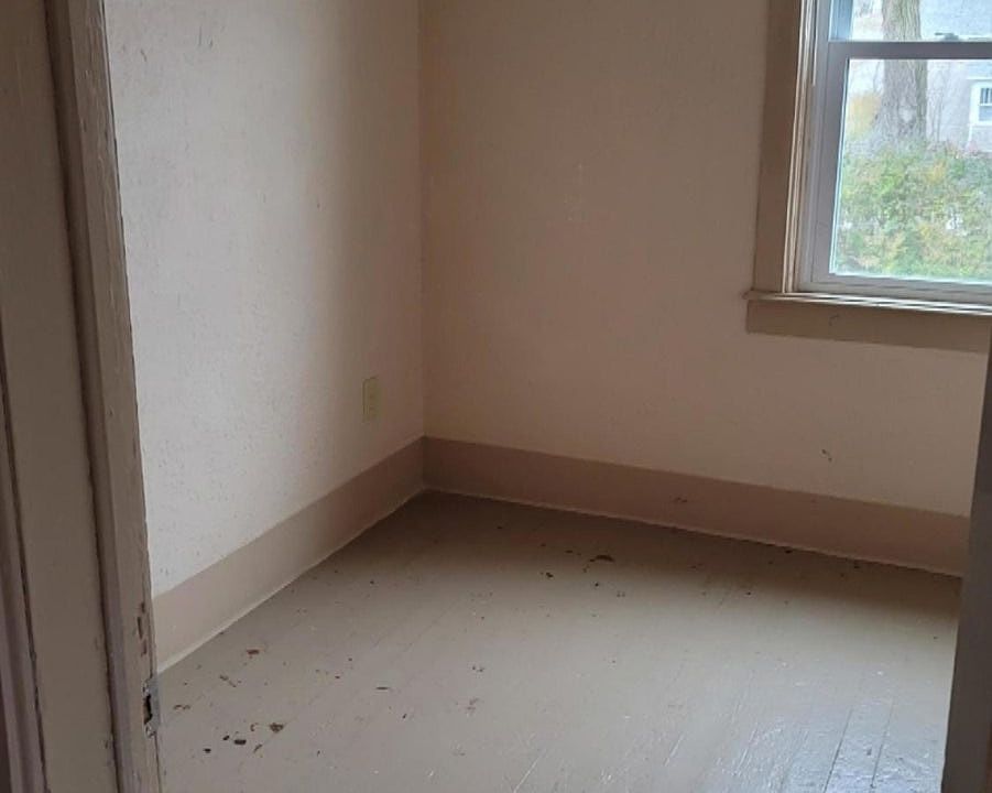 1st Bonus Room 7.2 ft x 8.9 ft