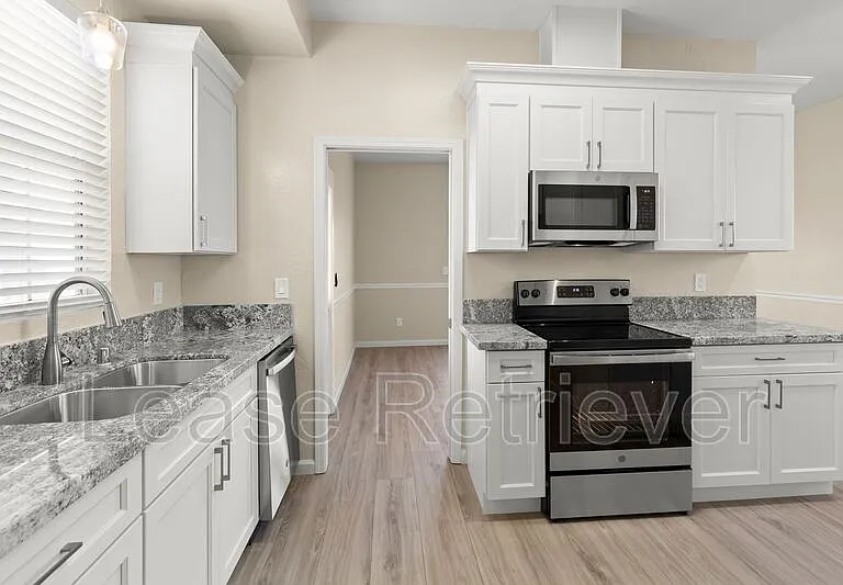 825 Heritage Pl — Photo 18