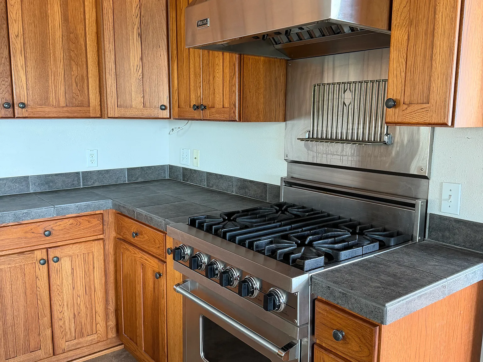3 bed, 1796 sqft, $1,800 — Photo 4