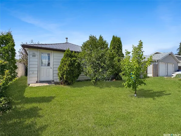 205 4th STREET E, Wilkie, SK S0K 4W0