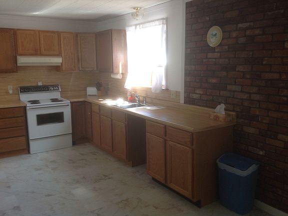 4th image of 35 Linden Ave