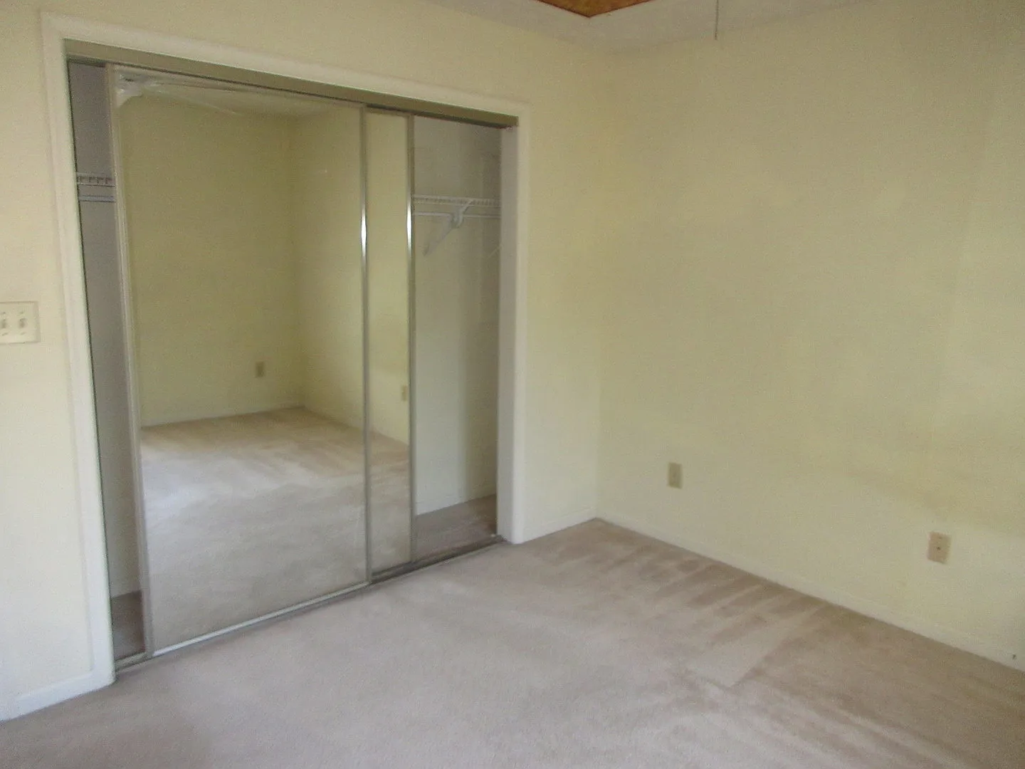 346 Wells Court, Hamptong, Va. 23666 — Photo 4
