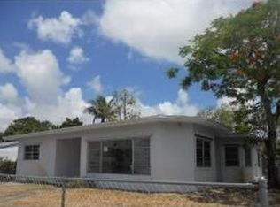 240 SW 15th St, Dania Beach, FL 33004
